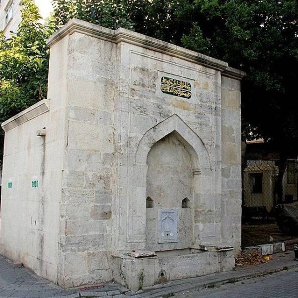 Mustafa Efendi Çeşmesi › Gezi Rehberi | Arnavutköy | İstanbul