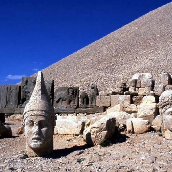 Nemrut Dağı Milli Parkı › Gezi Rehberi | Pütürge | Malatya